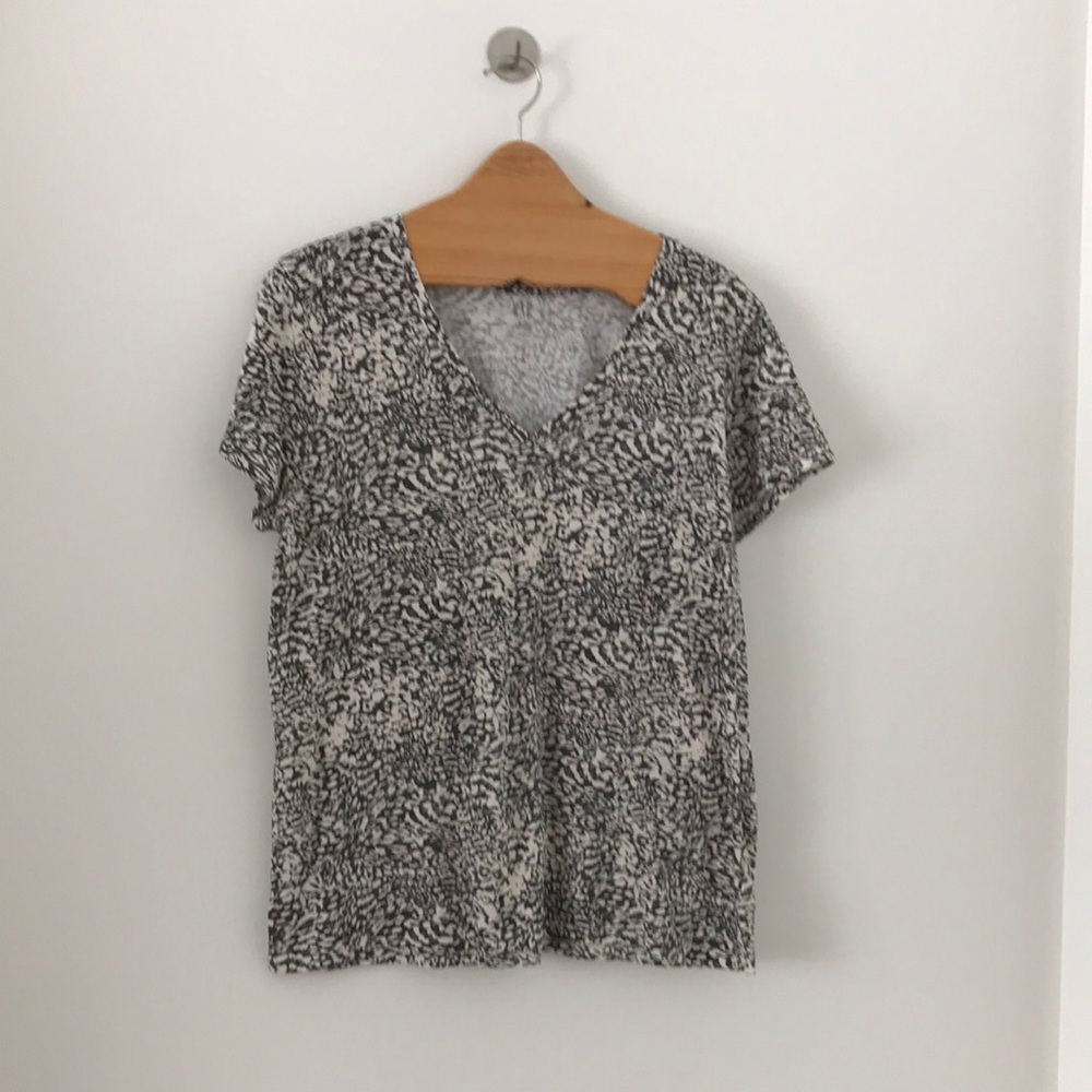 Gap Animal Print T Shirt Size XL